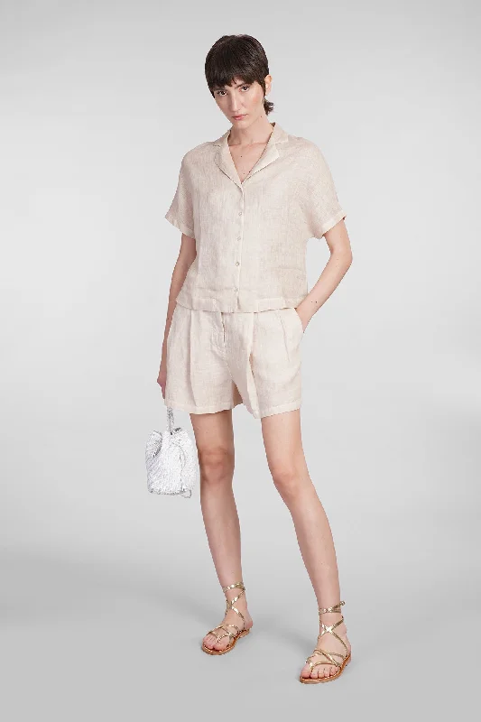 Shorts in beige linen