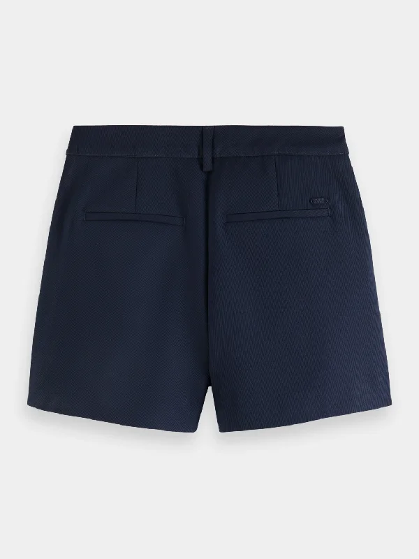 Nautical high-rise sailor short