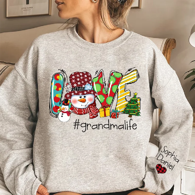 Christmas Love Grandma Life With Kids Personalized CTH01 Sweatshirt