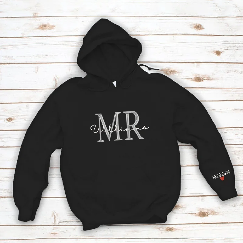 Custom Embroidered Mrs and Mr Sweatshirt Hoodie, Custom Name for Couple