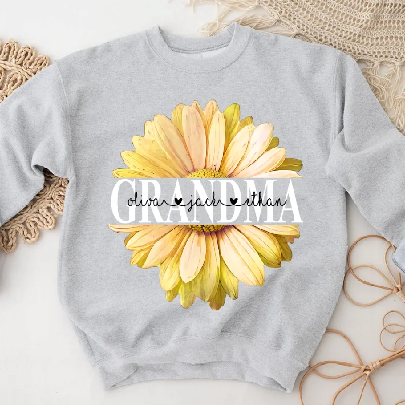 Grandma Flower Daisy Color Yellow And Grandkids Mother's Day Sweatshirt