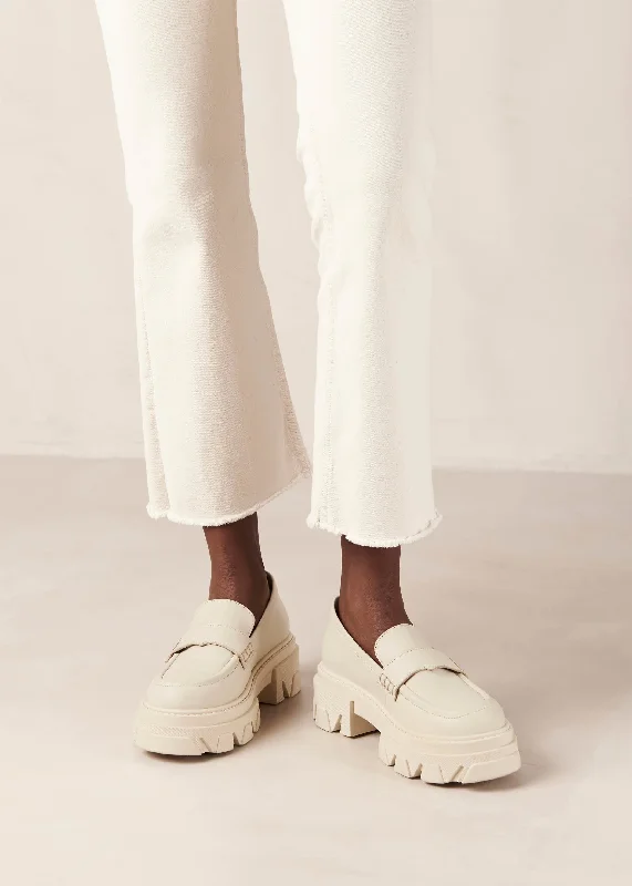 Trailblazer Cream Leather Loafers