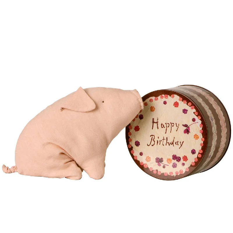 Playful and cheerful stuffed creaturesMaileg Birthday Pig in Cake Box