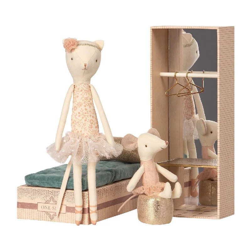 Fluffy and warm toy companionsMaileg Dancing Cat and Mouse in Shoebox