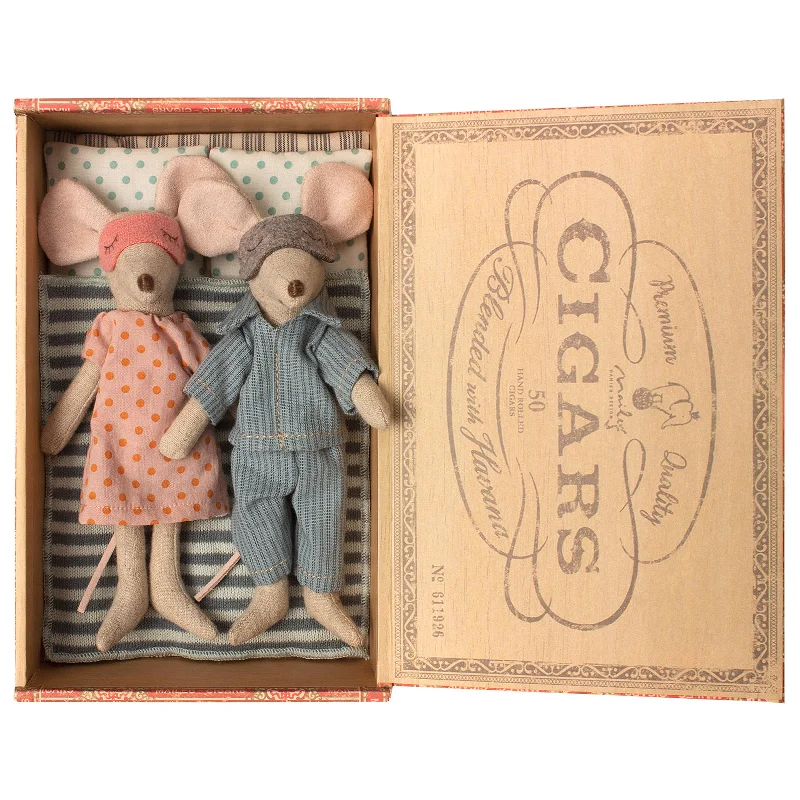 Cuddly and comforting plush charactersMaileg Mum & Dad Mice in Cigar Box