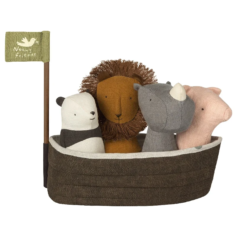 Soft and cuddly stuffed animalsMaileg Noahs Ark with 4 Rattles