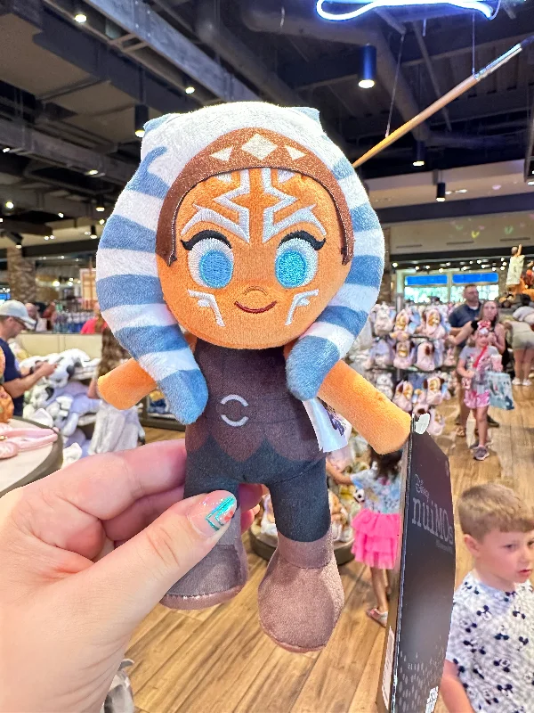 Adorable and charming plush figuresAhsoka NuiMos