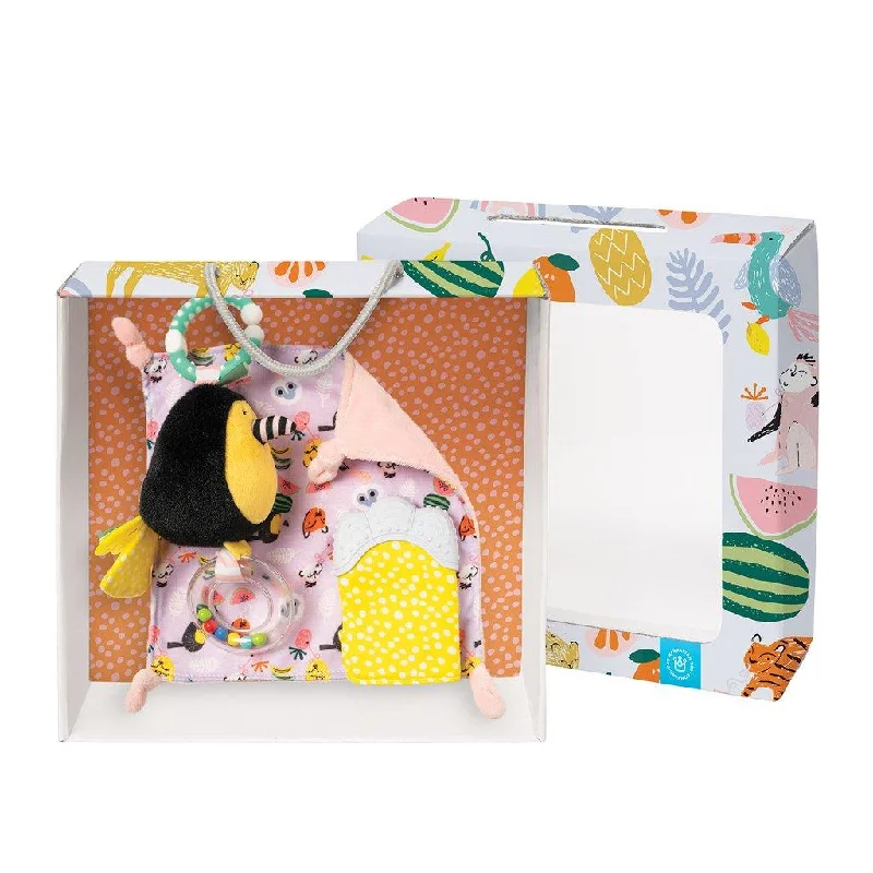 Friendly and approachable plush friendsFruity Paws Gift Set