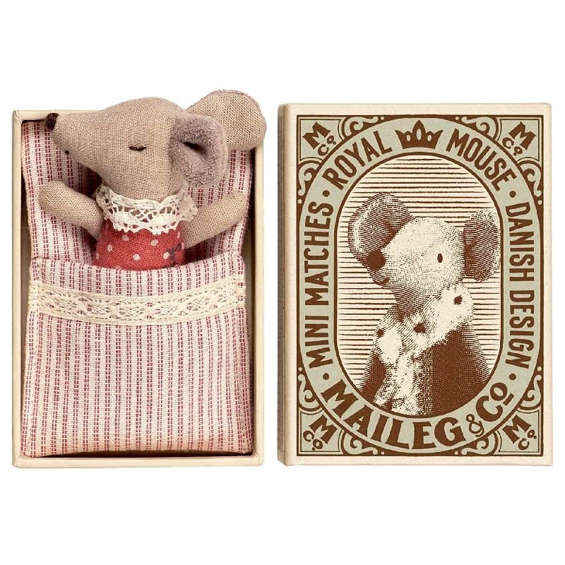 Friendly and approachable plush friendsMaileg Sleepy Wakey in Box Baby Mouse