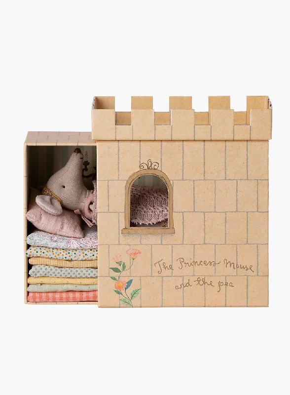 Endearing and lovable stuffed toysMaileg The Princess and the Pea
