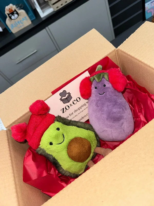 Cuddly and delightful Jellycat naptime buddiesToasty Oasty Bauble Box