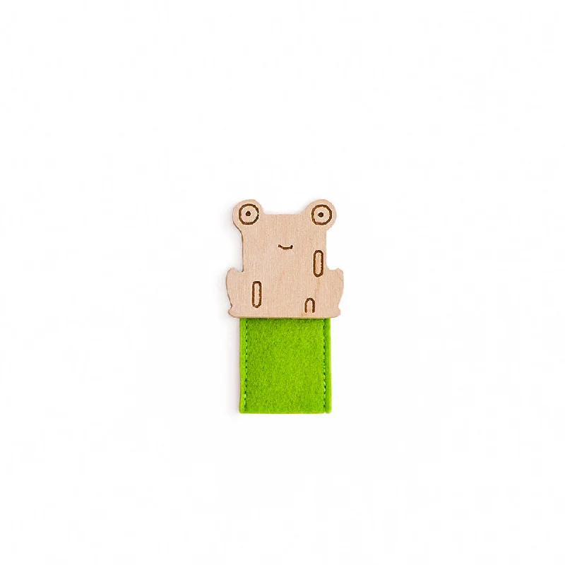 sturdy wooden toys                  babai Finger Theater Frog