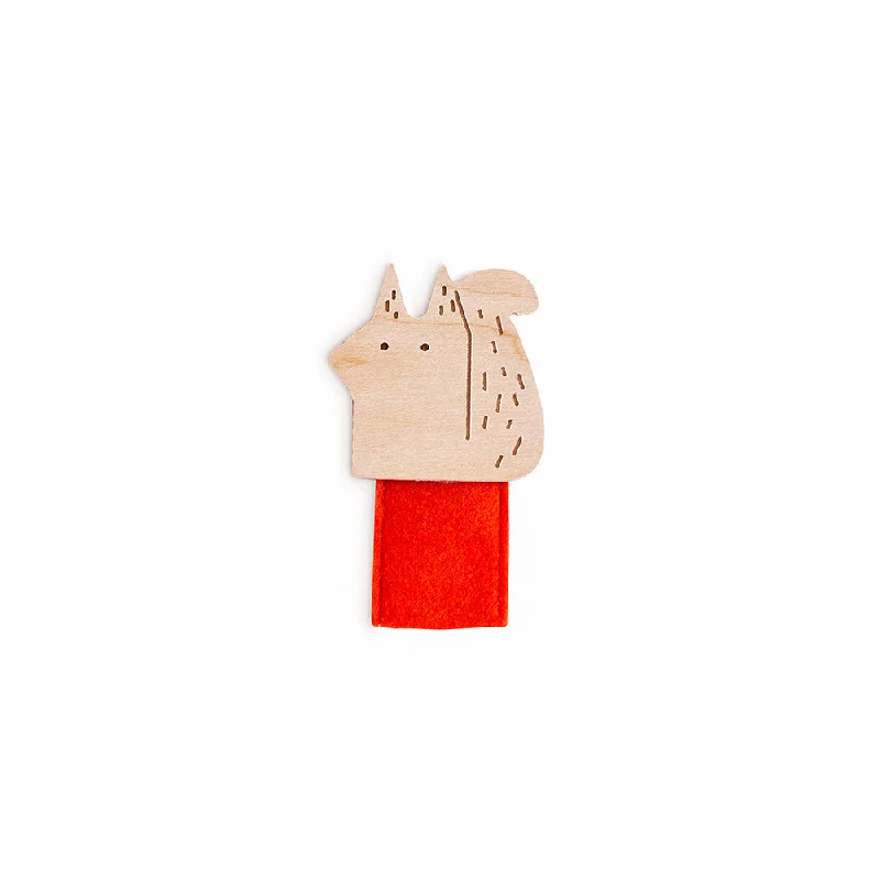 eco-conscious wooden toys                 babai Finger Theater Squirrel