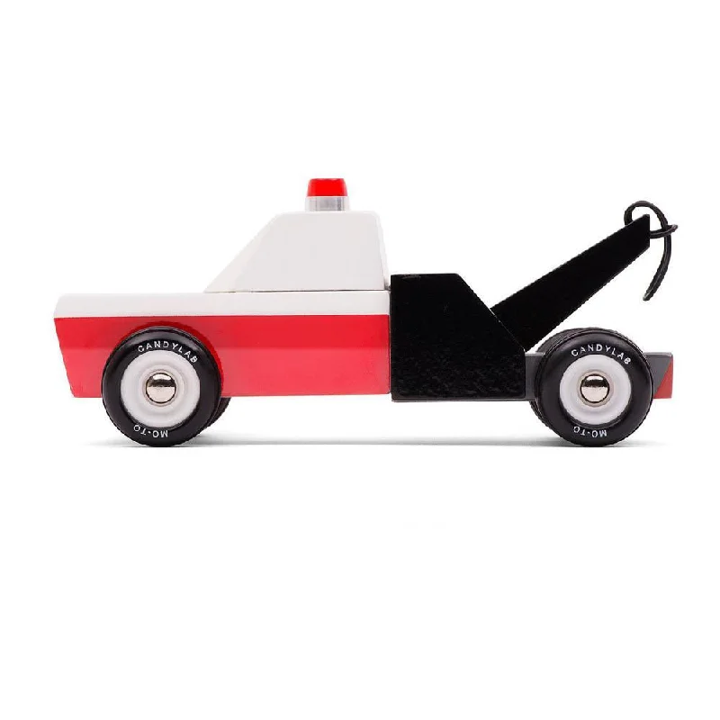 safe and non-toxic wooden toys for babies                   Candylab towie truck