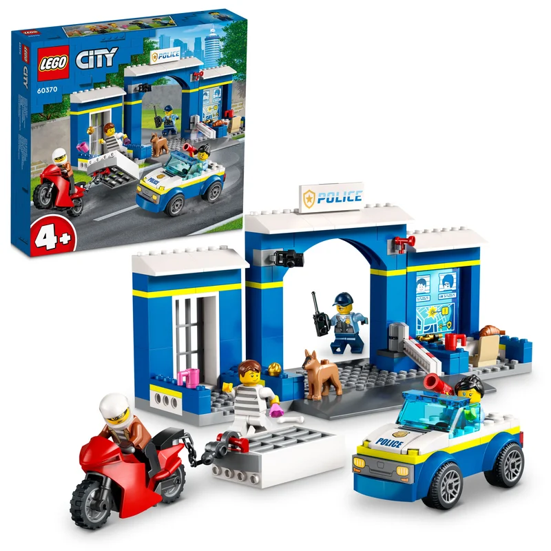 Offering a sense of nostalgia LEGOLEGO 60370 City Police Station Chase