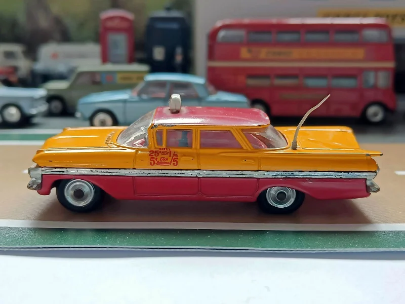Fun toy cars480 Chevrolet Taxi