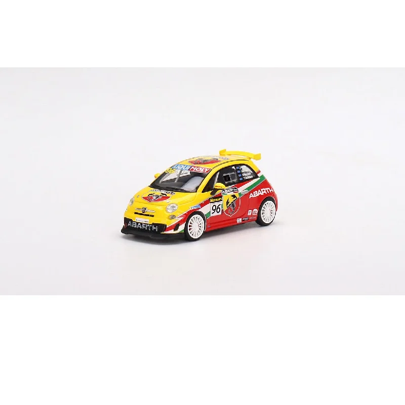 Durable toysAbarth 695 Assetto Corse #96 Fiat Abarth Motorsport 2014 Bathurst 12 Hrs Class F Winner - 1:43 Scale Resin Model Car