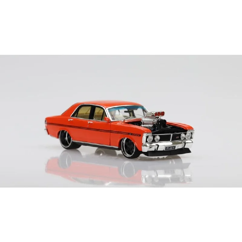 Fun toy carsDDA COLLECTIBLES 1/24 XY GTHO Slammed and Supercharged