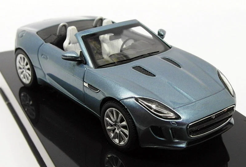 Durable toysIxo Models 1/43 Scale Model Car 141280 - Jaguar F-Type S - Satelite Grey