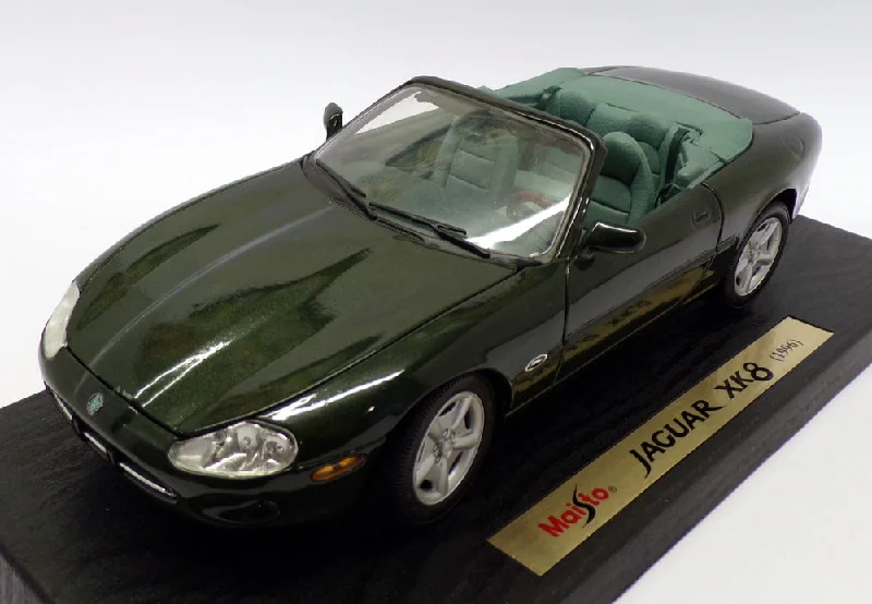 Realistic toy carsMaisto 1/18 Scale Model Car 31836 - Jaguar XK8 Convertible - Green