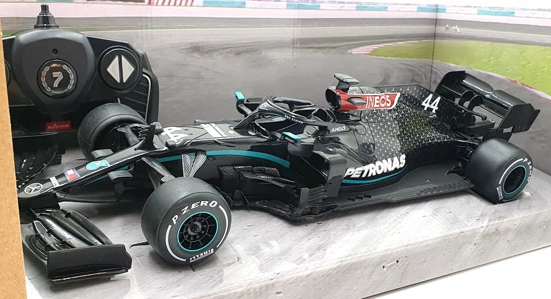 High-quality materials toys Rastar 1/18 Scale RC 2.4 GHz TY7492 - F1 Mercedes AMG W11 EQ #44 L.Hamilton