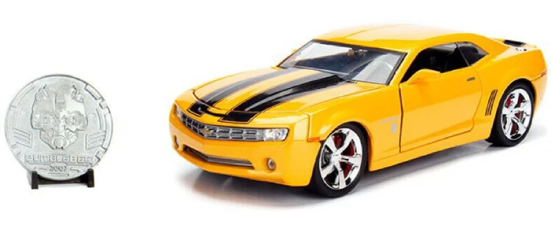 Enthusiastic toysTransformers (2007) - Bumblebee 2006 Chevy Camaro 1:24 Scale Hollywood Ride
